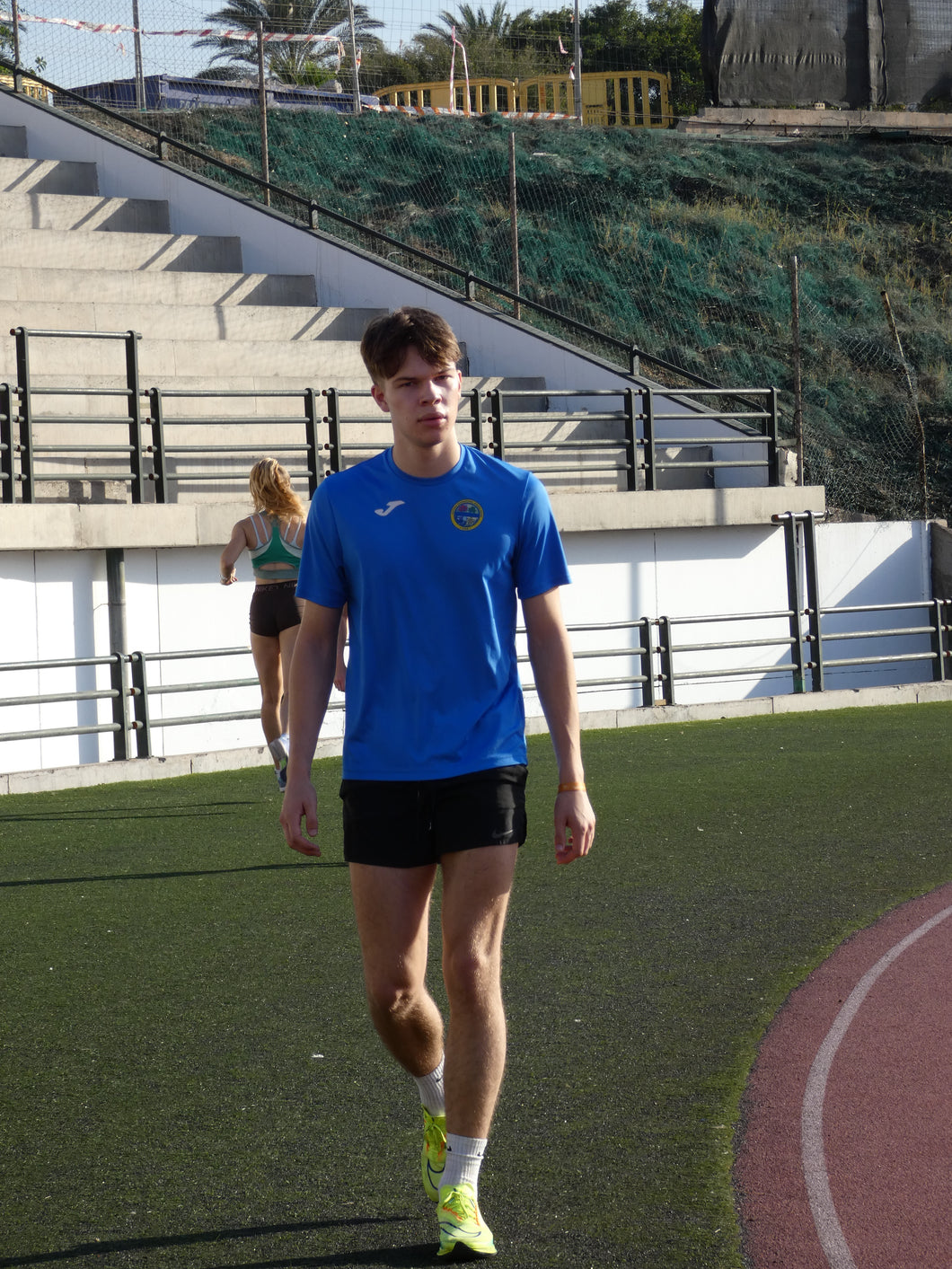 * 4 WEEK TRAINING PLAN - SPEED 100M/200M WINTER*